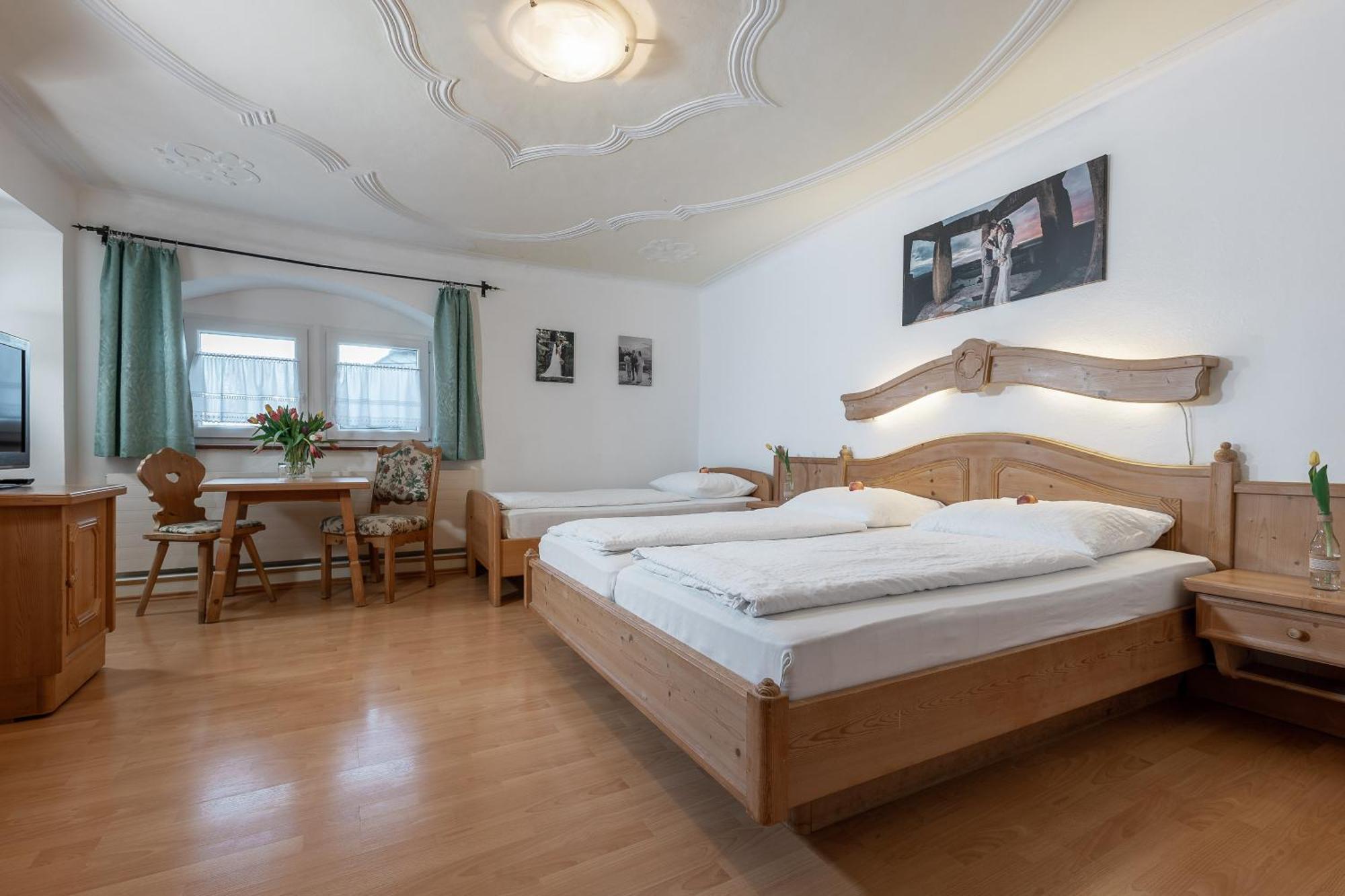 Frühstückspension Feichthub 3*