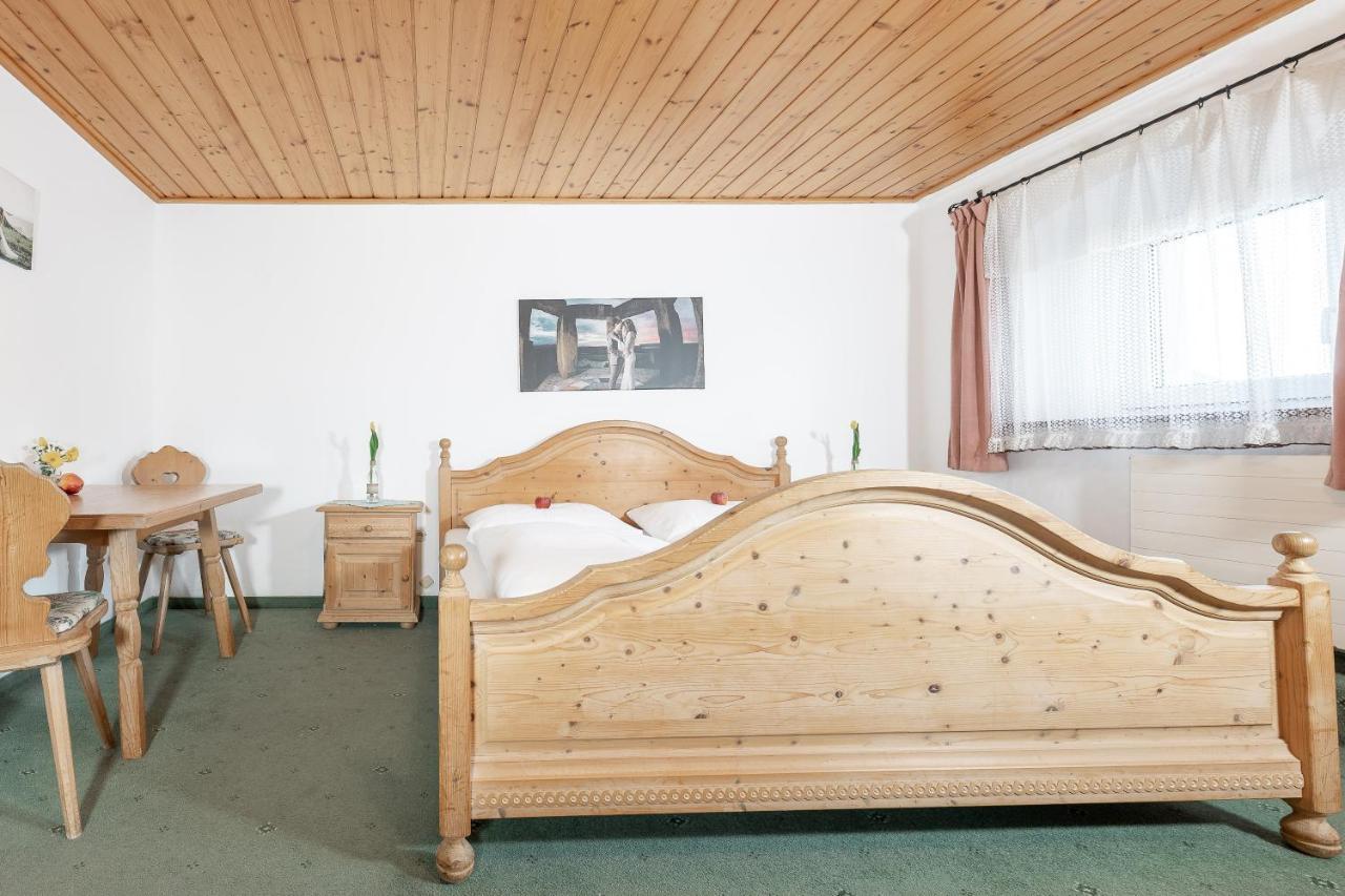 Bed & Breakfast Feichthub 3*